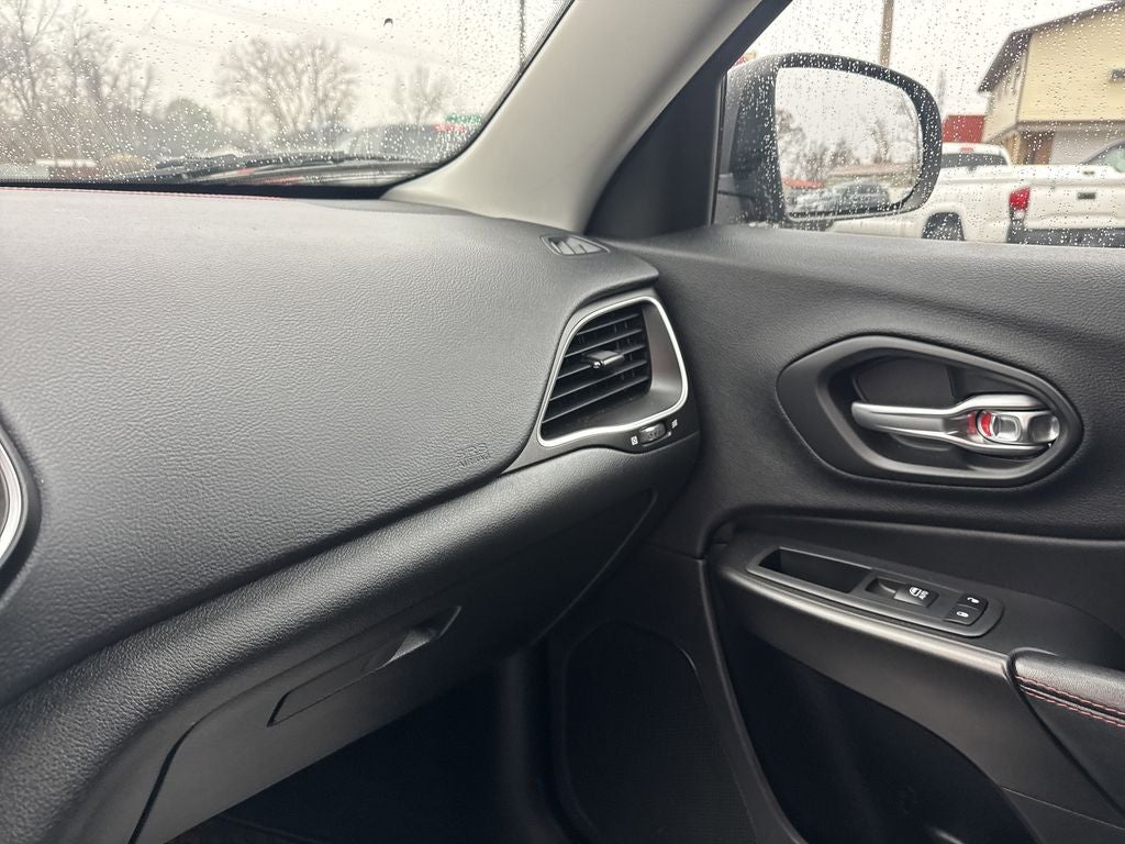 2020 Jeep Cherokee Trailhawk