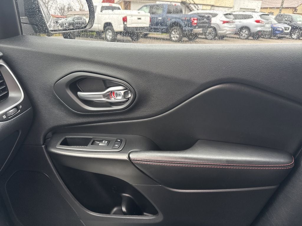 2020 Jeep Cherokee Trailhawk