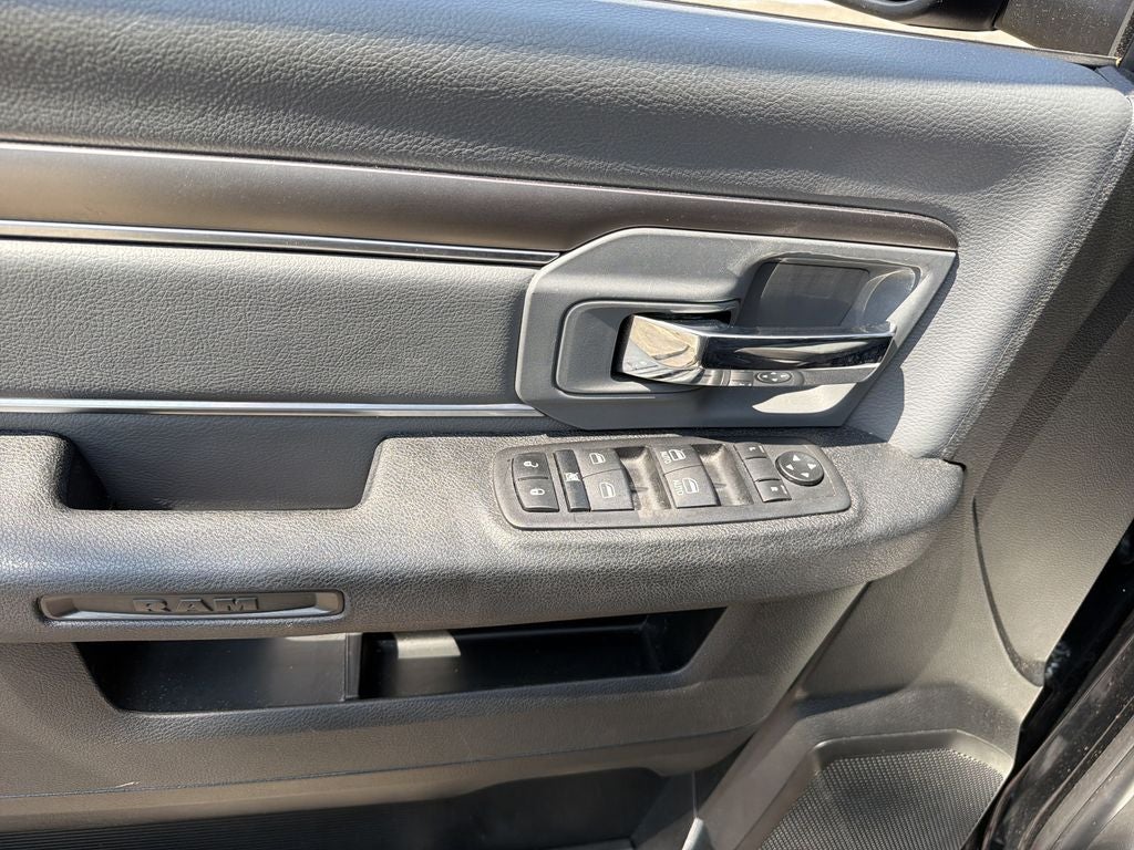 2024 RAM 1500 Classic SLT