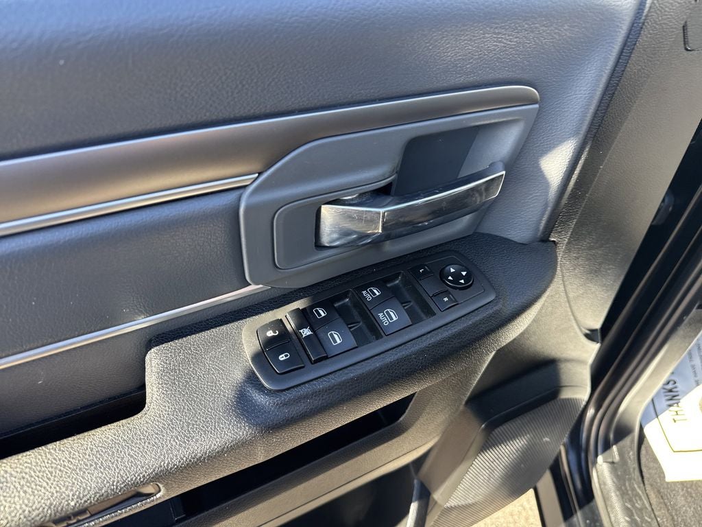 2022 RAM 1500 Classic SLT