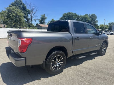 2022 Nissan Titan SV