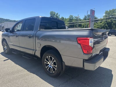 2022 Nissan Titan SV