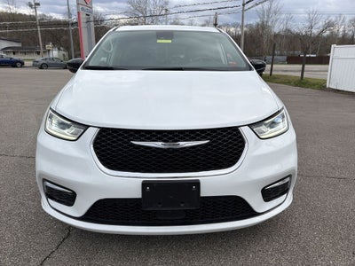 2024 Chrysler Pacifica Hybrid Select