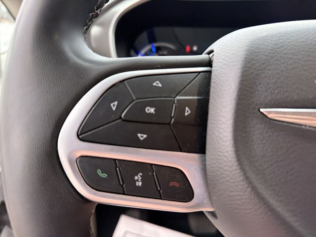 2024 Chrysler Pacifica Hybrid Select