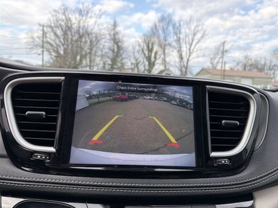 2024 Chrysler Pacifica Hybrid Select