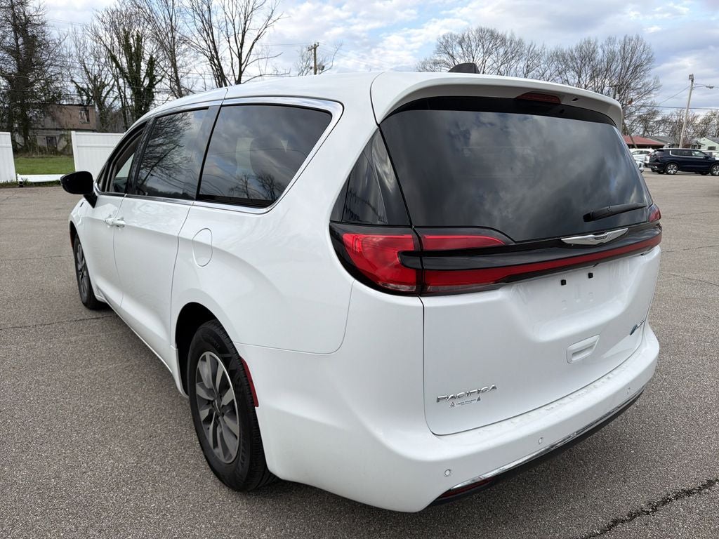 2024 Chrysler Pacifica Hybrid Select