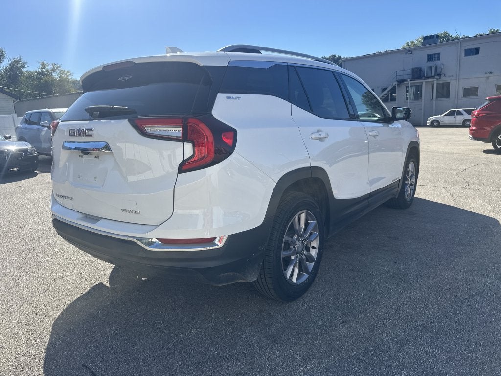 2022 GMC Terrain SLT