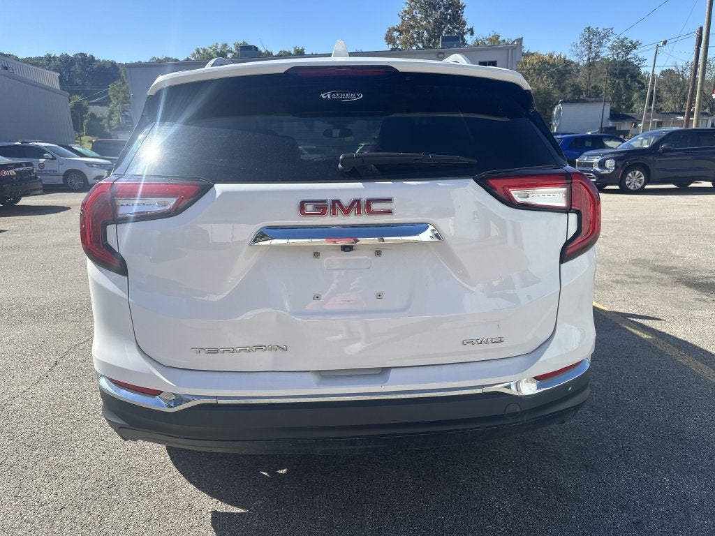 2022 GMC Terrain SLT