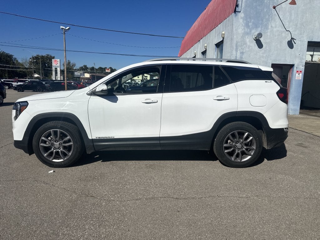 2022 GMC Terrain SLT