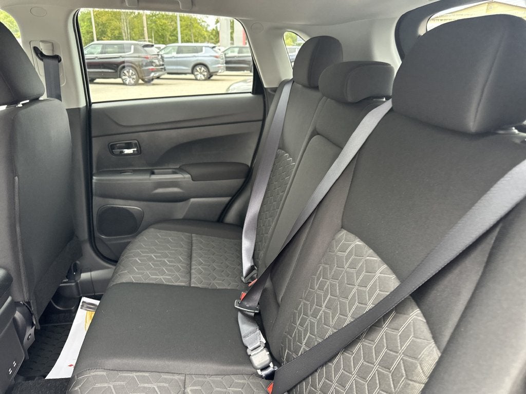 2027 Mitsubishi Outlander Sport 2.0 LE