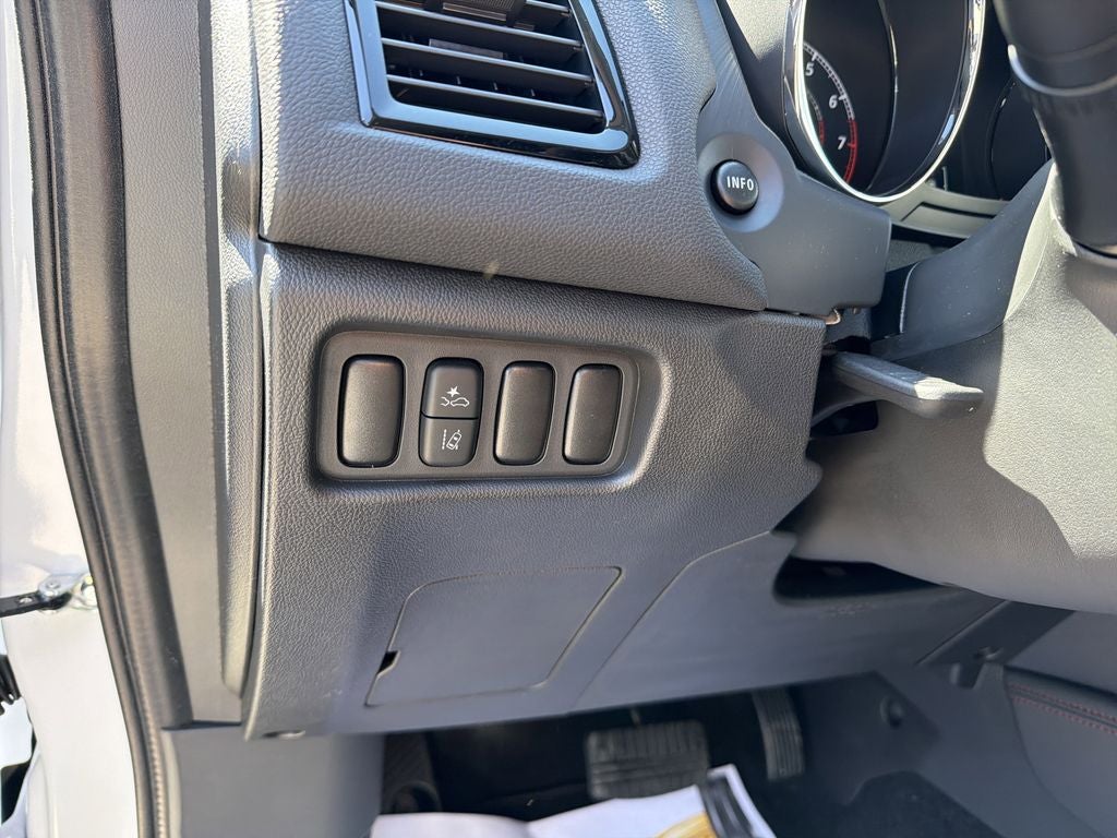 2026 Mitsubishi Outlander Sport 2.0 LE