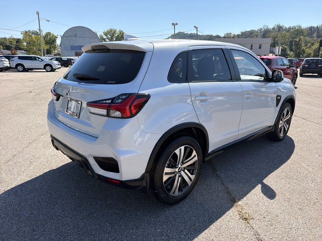 2027 Mitsubishi Outlander Sport 2.0 ES
