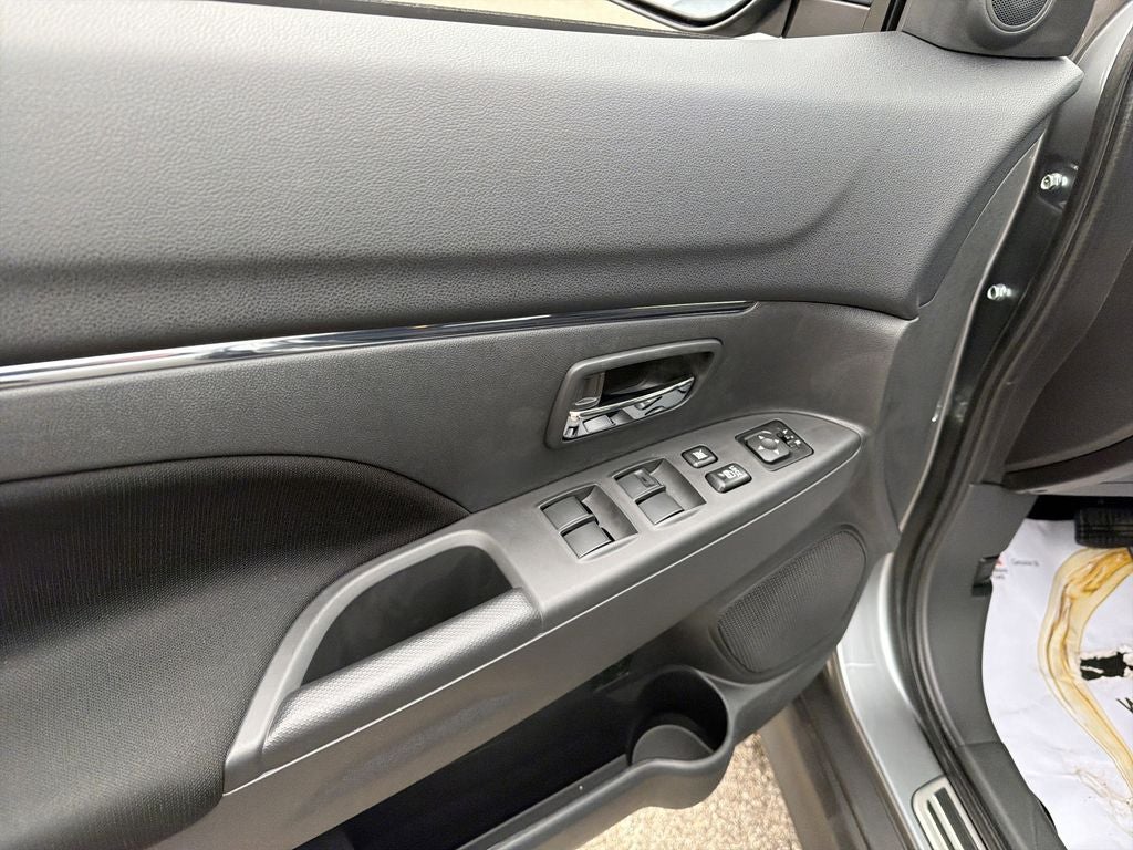 2026 Mitsubishi Outlander Sport 2.0 LE