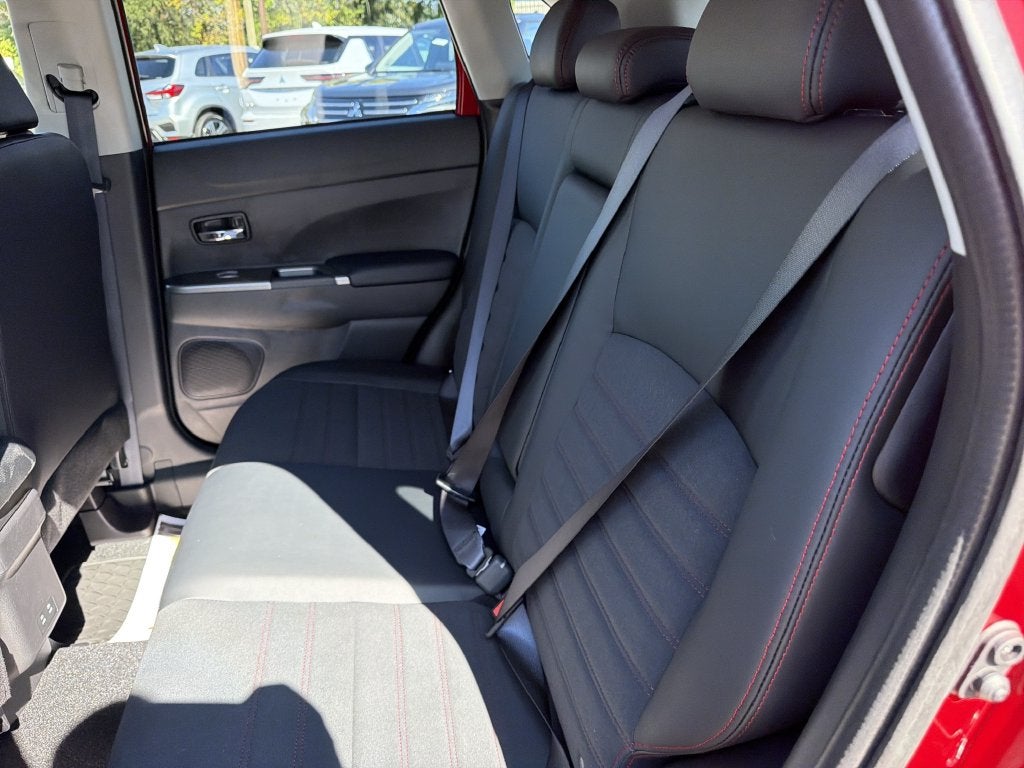 2027 Mitsubishi Outlander Sport 2.0 SE