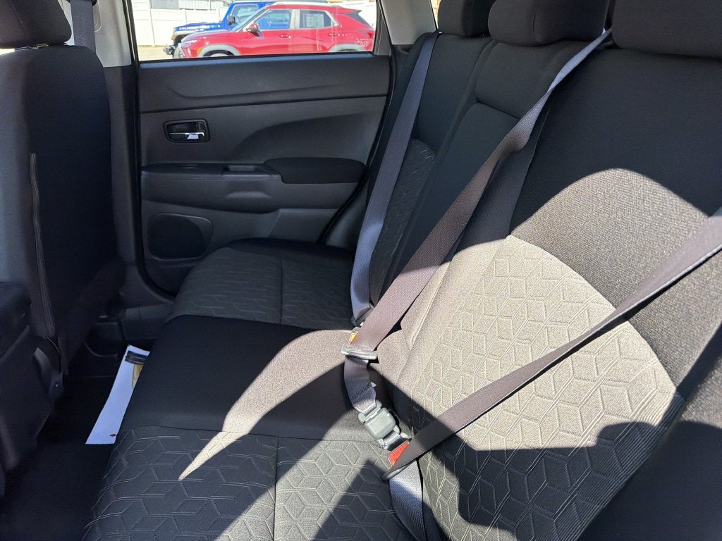 2027 Mitsubishi Outlander Sport 2.0 ES