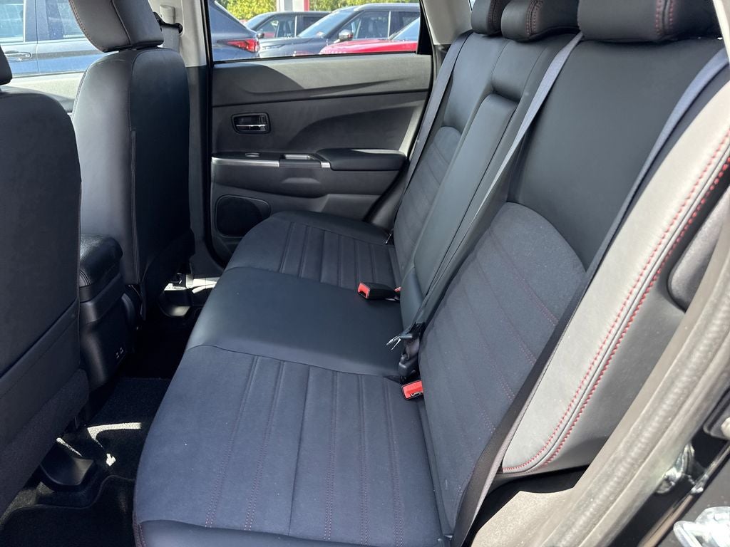 2025 Mitsubishi Outlander Sport 2.0 SE