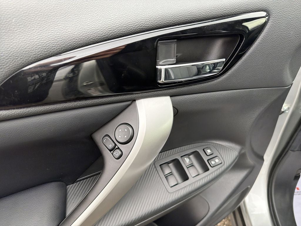 2025 Mitsubishi Eclipse Cross SE