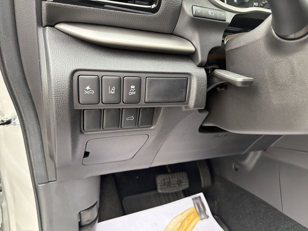 2025 Mitsubishi Eclipse Cross SE