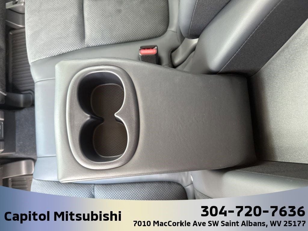 2025 Mitsubishi Eclipse Cross Base