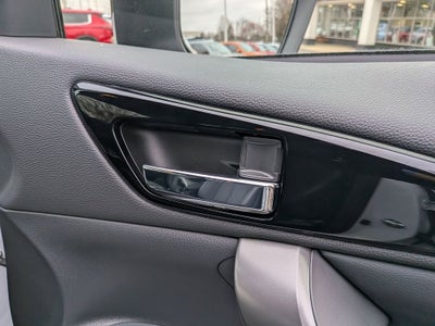 2025 Mitsubishi Eclipse Cross Base