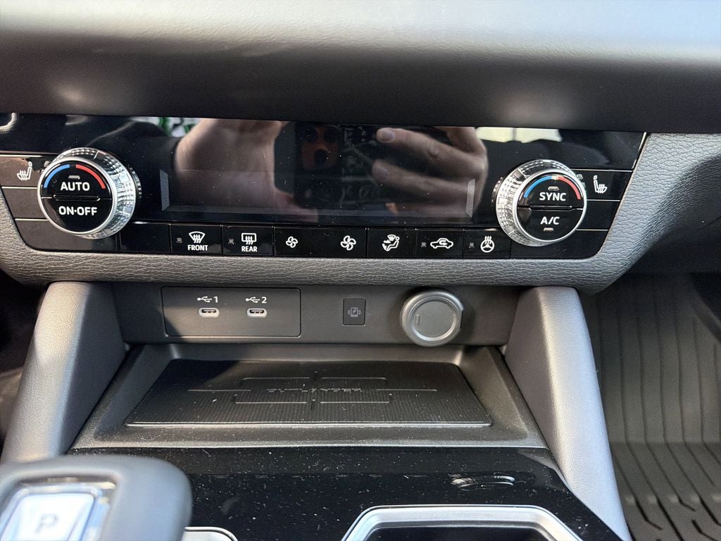 2026 Mitsubishi Outlander LE