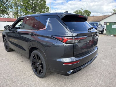 2026 Mitsubishi Outlander LE