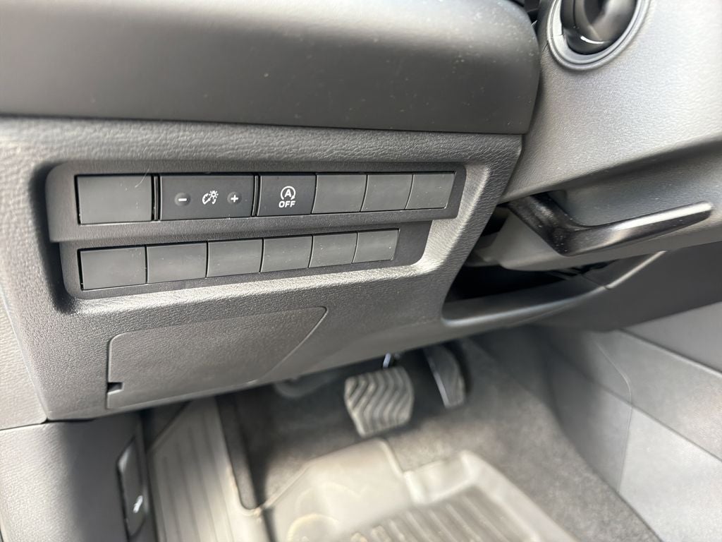 2026 Mitsubishi Outlander LE