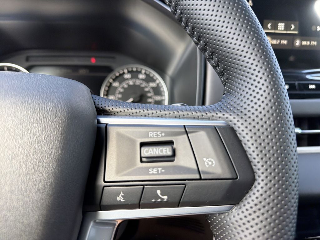 2026 Mitsubishi Outlander LE