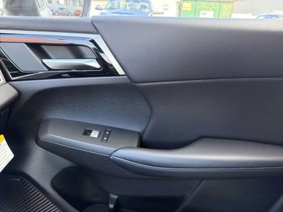 2026 Mitsubishi Outlander LE