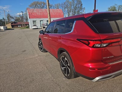 2022 Mitsubishi Outlander SE