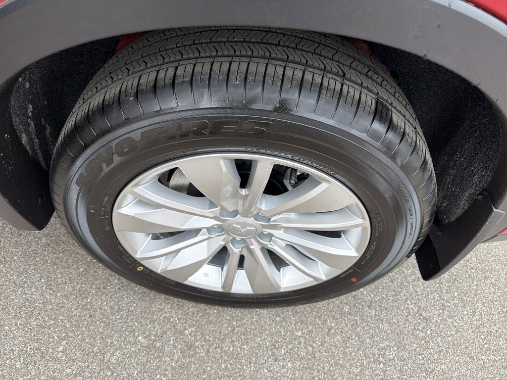 2026 Mitsubishi Outlander ES