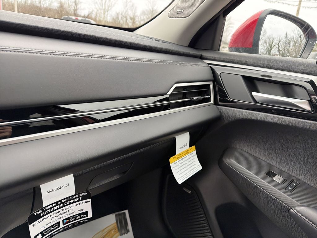 2026 Mitsubishi Outlander ES