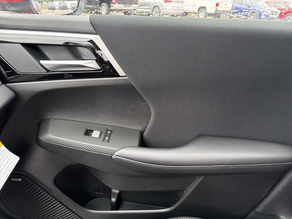 2026 Mitsubishi Outlander ES