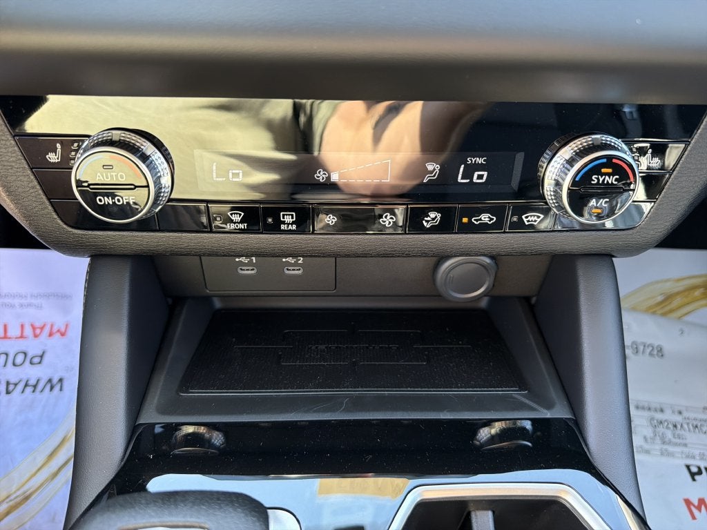 2026 Mitsubishi Outlander ES