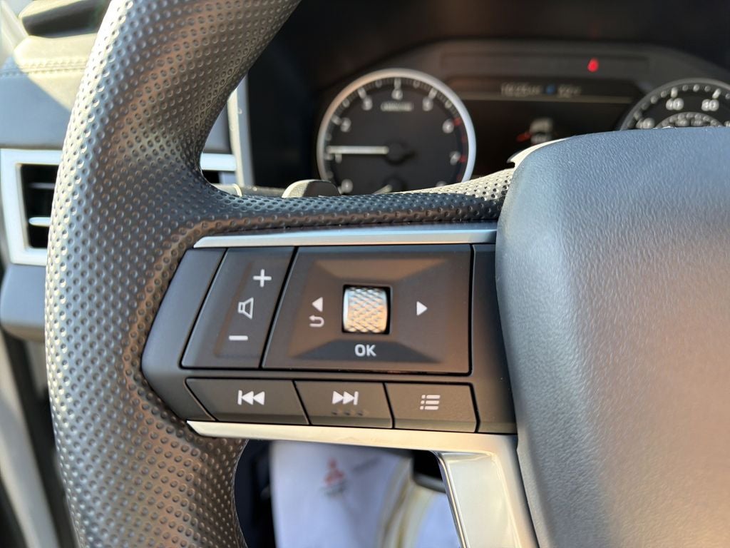 2026 Mitsubishi Outlander ES