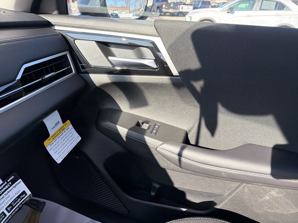 2026 Mitsubishi Outlander ES