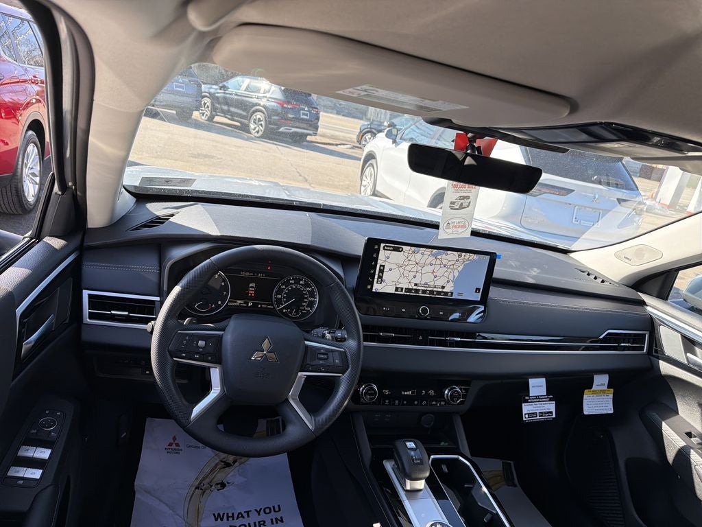 2026 Mitsubishi Outlander ES