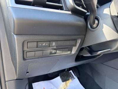 2026 Mitsubishi Outlander ES