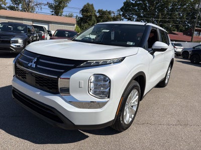 2026 Mitsubishi Outlander ES