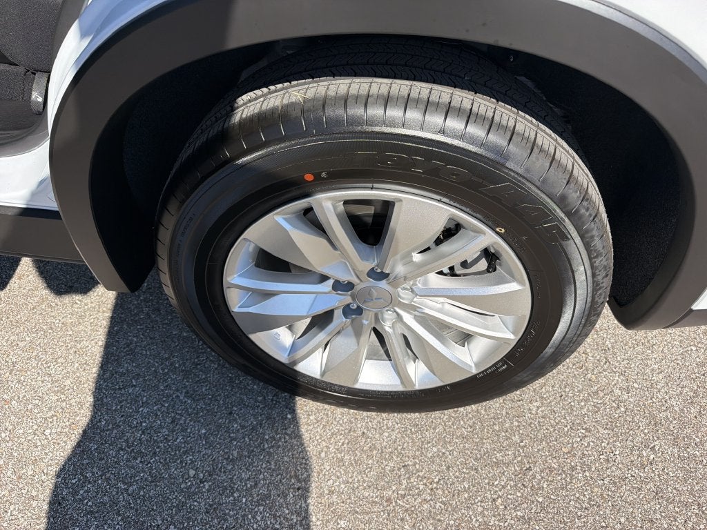 2026 Mitsubishi Outlander ES