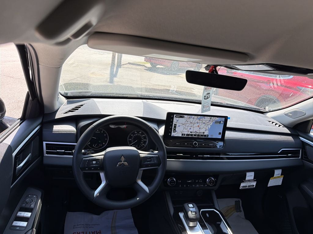2026 Mitsubishi Outlander ES