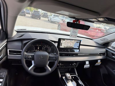 2026 Mitsubishi Outlander ES