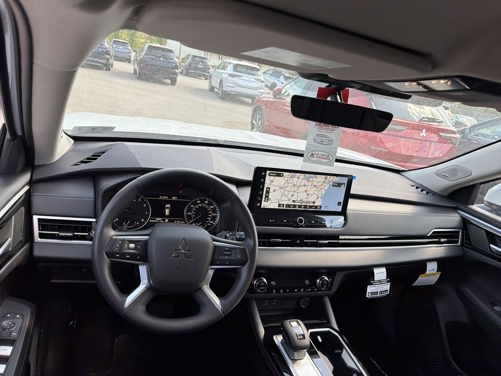 2026 Mitsubishi Outlander ES
