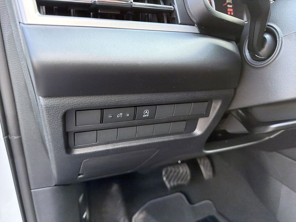 2026 Mitsubishi Outlander ES