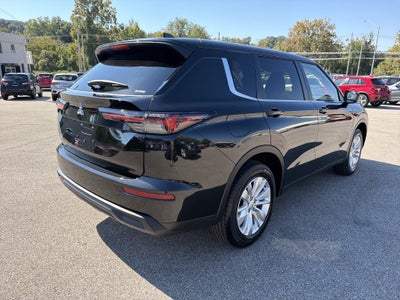 2026 Mitsubishi Outlander ES