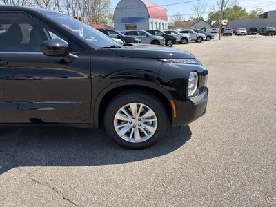 2026 Mitsubishi Outlander ES