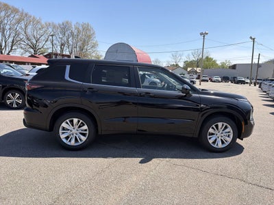 2026 Mitsubishi Outlander ES