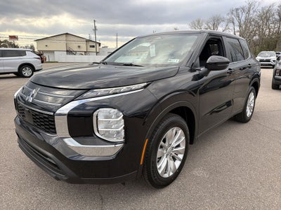 2026 Mitsubishi Outlander ES