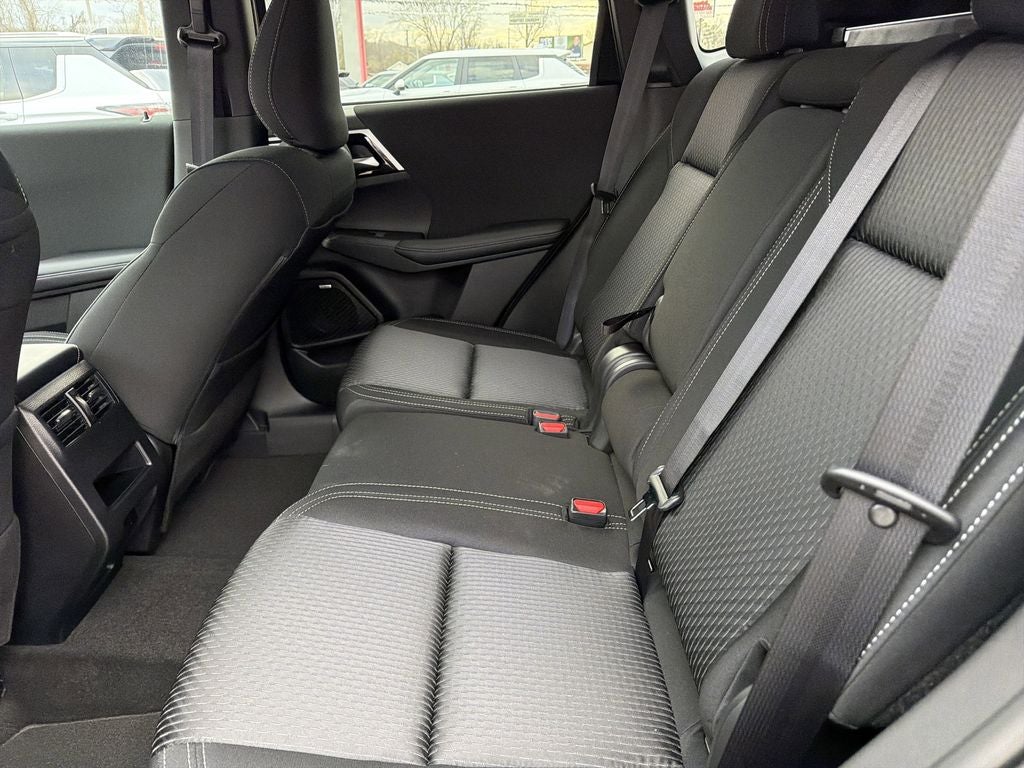 2026 Mitsubishi Outlander ES