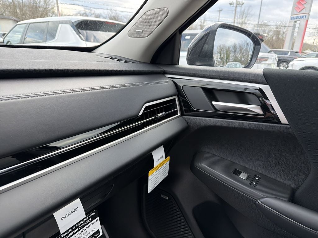 2026 Mitsubishi Outlander ES